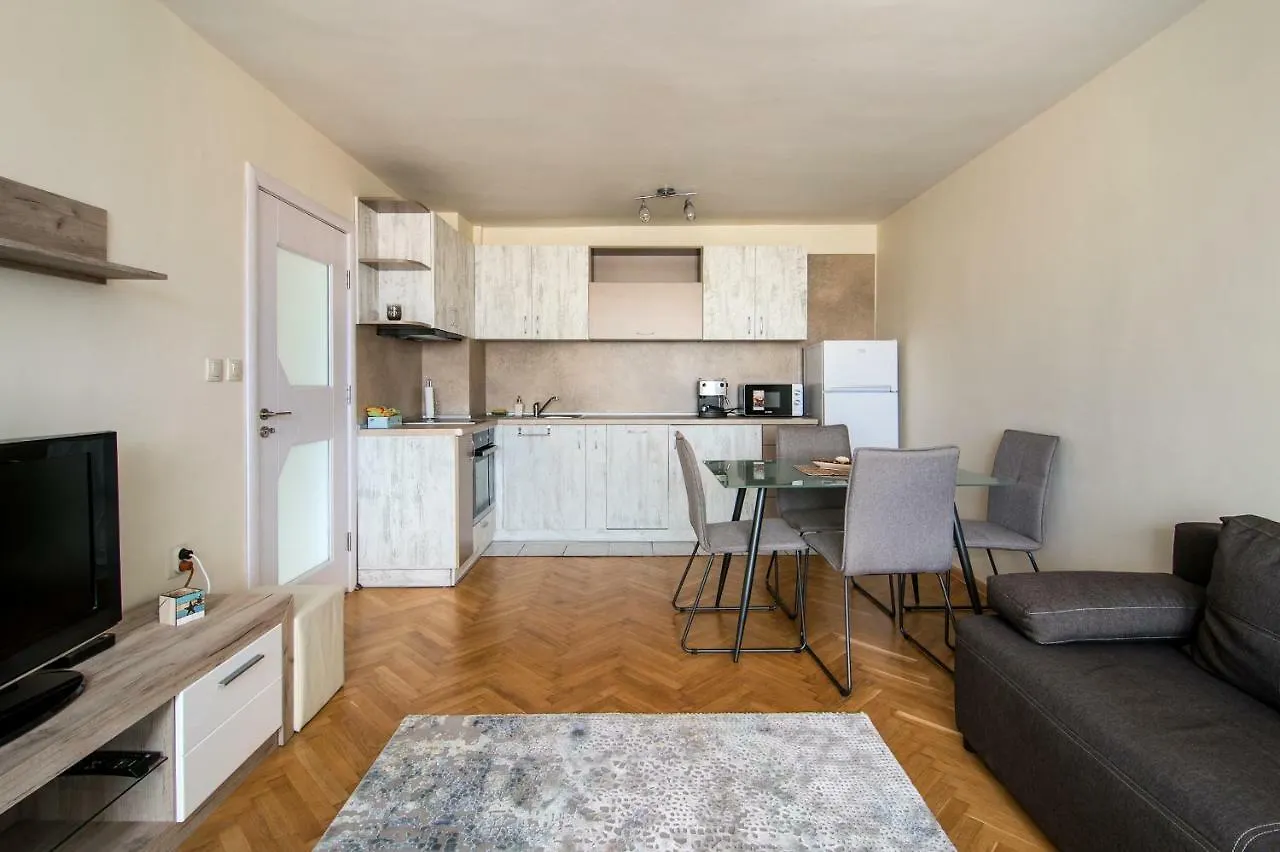 Port View Apartment 4 Guests With Parking Place In City Center Warna 0*,  Bulgarien